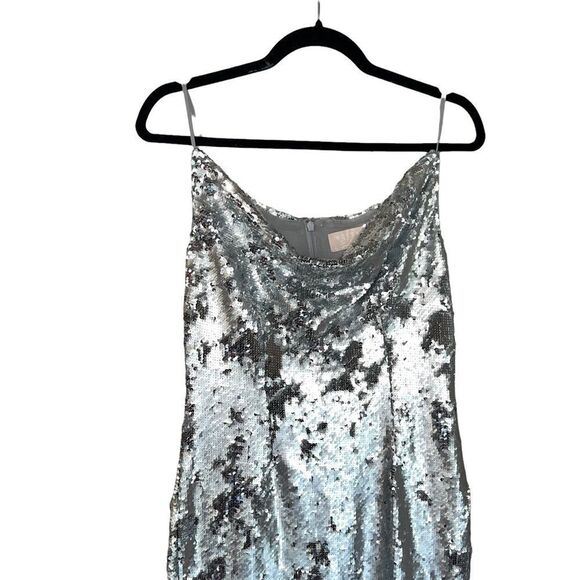 Keepsake the Label No Signs Silver Sequin Midi Dress Size M - Picture 5 of 10